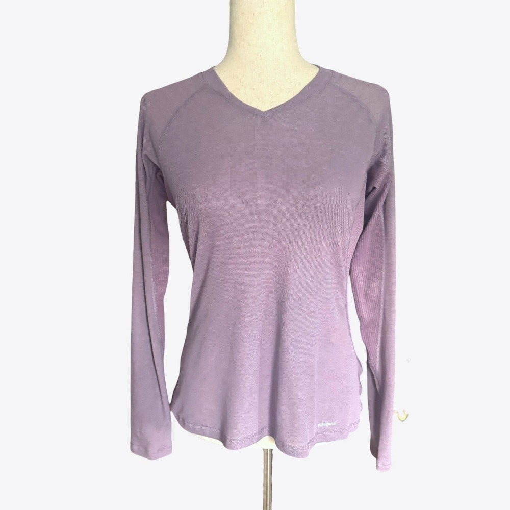 Patagonia Women Capilene Performance Base Layer V-Neck Top Purple Medium